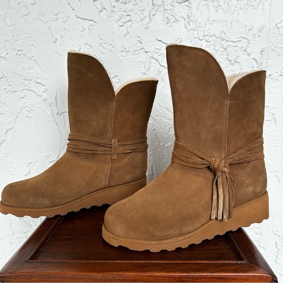 New BearPaw Never-Wet Tonya Suede/Sheepswool Fringed Wedged Boots - Picture 10 of 10